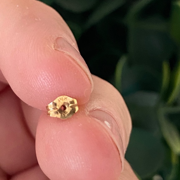 Large 14KT YELLOW GOLD 2.73 MM BALL STUD EARRINGS .9 GRAMS - Picture 8 of 11